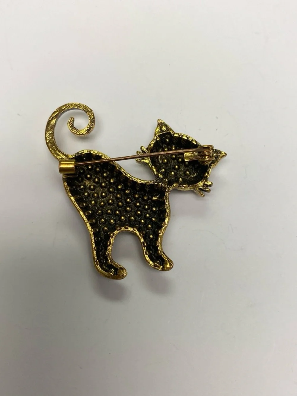 N/A elegant gold